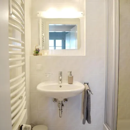 Ois Easy Apartment Ubersee